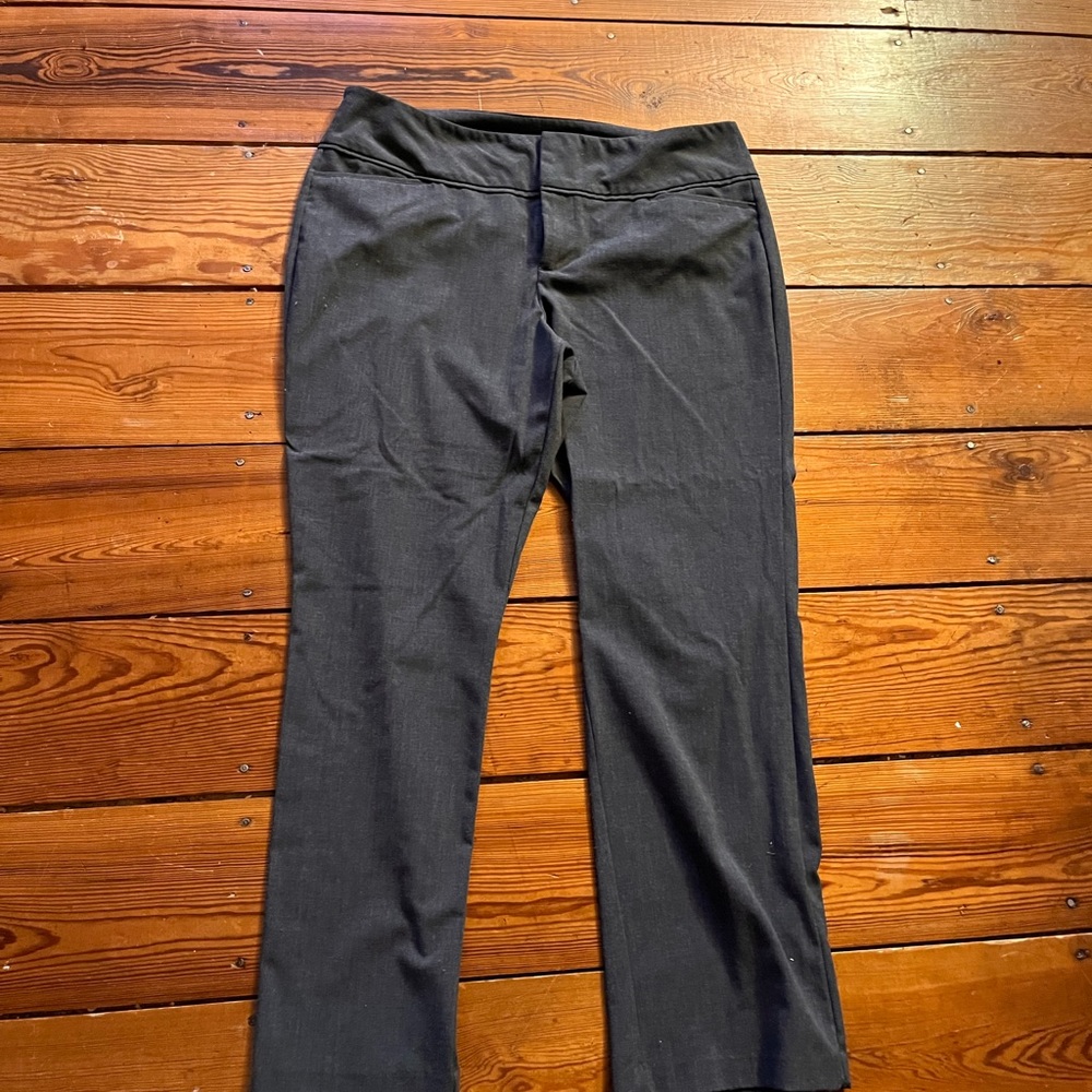 Women’s Elle slacks size 16